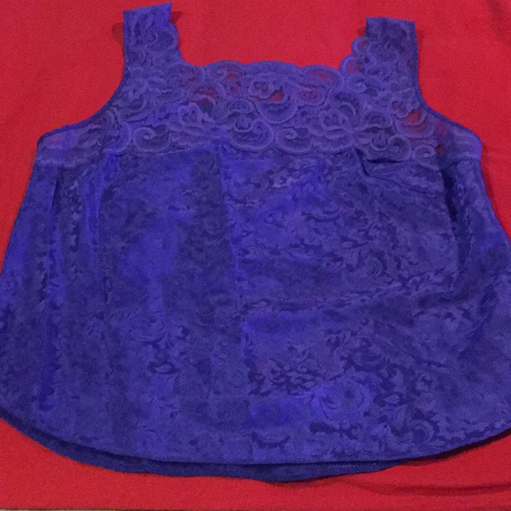 Lucie ANN II- Camisole with lace